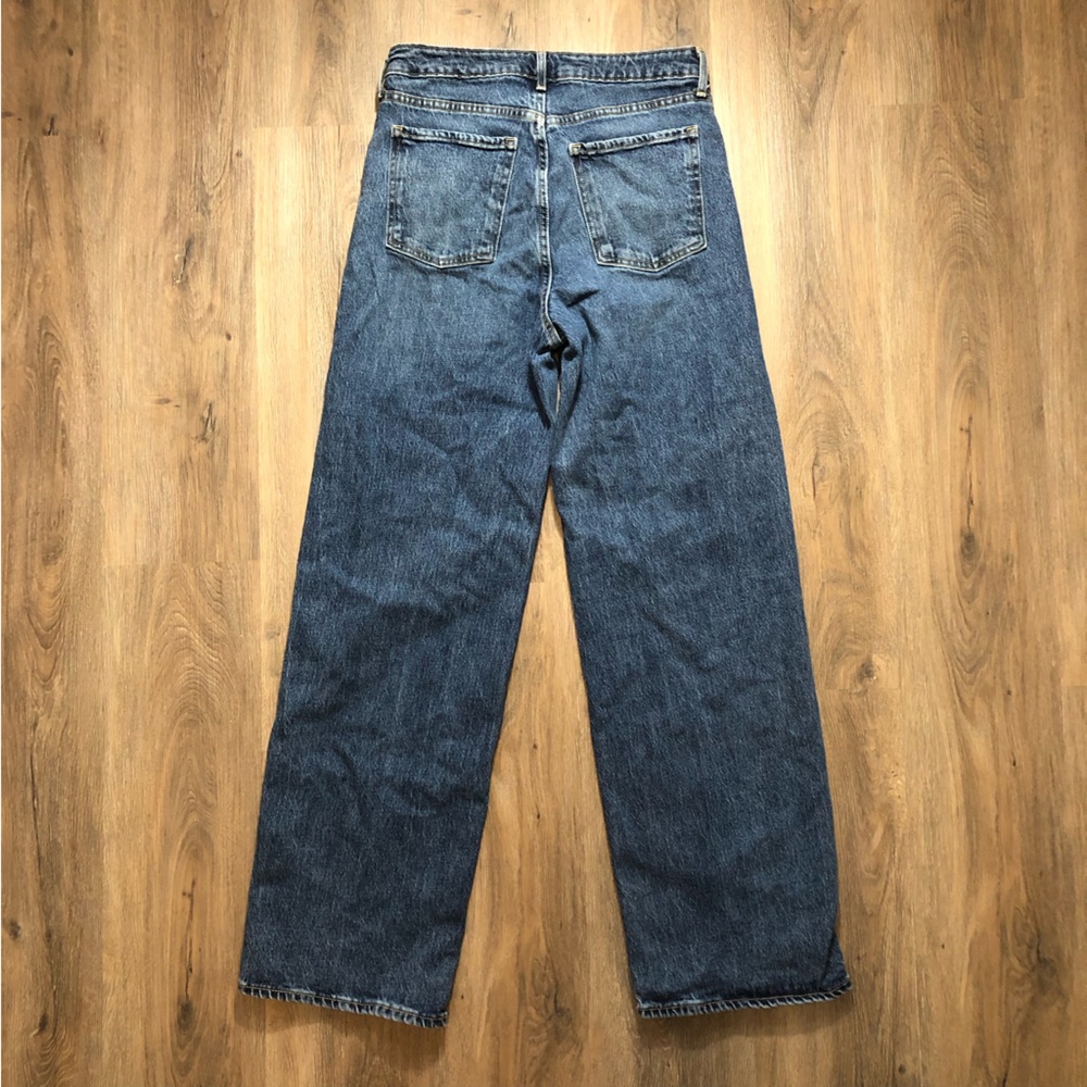 Old Navy Extra High-Rise Sky-Hi Wide Leg Jeans - Picture 10 of 17